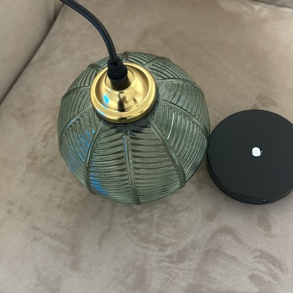 Green Pendant lighting fixture - Picture 10 of 17